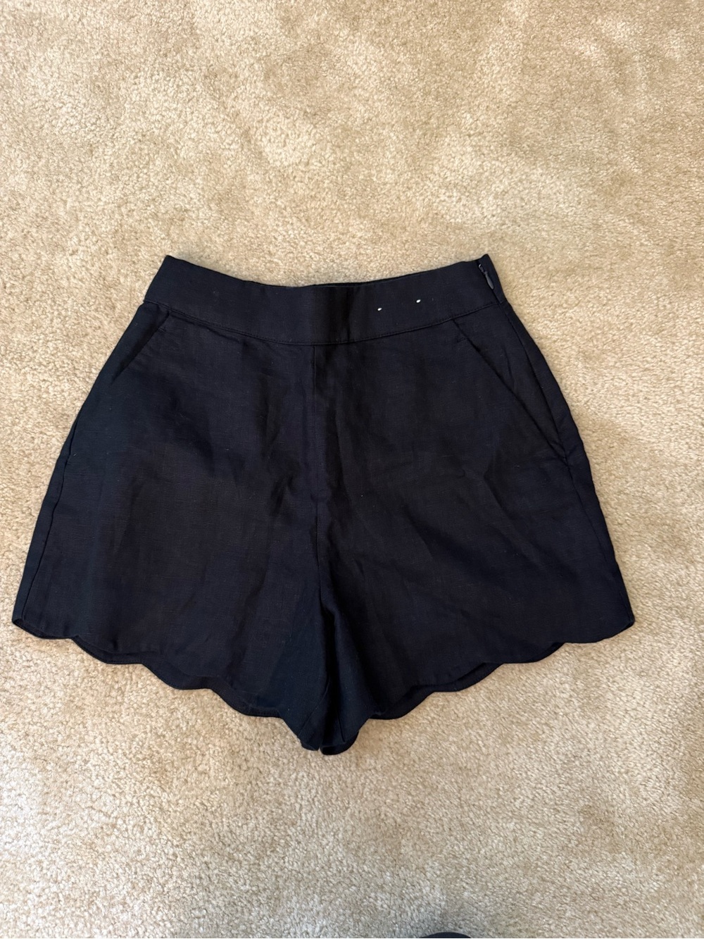 Abercrombie & Fitch Black Scallop-Hem Linen Shorts